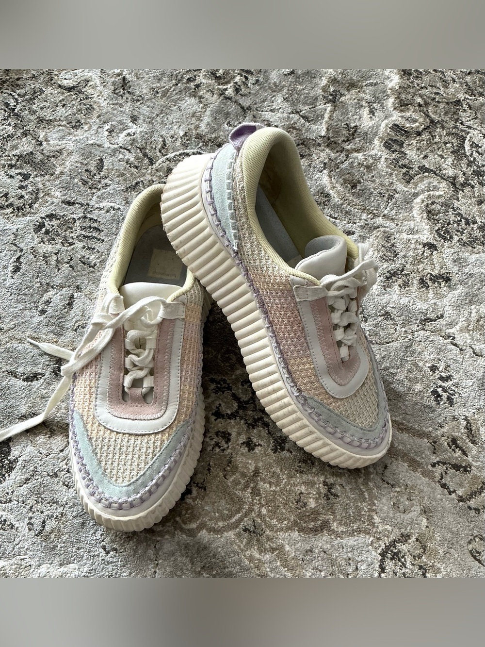 Modern Women's Pastel Knit Platform Sneakers 🌸